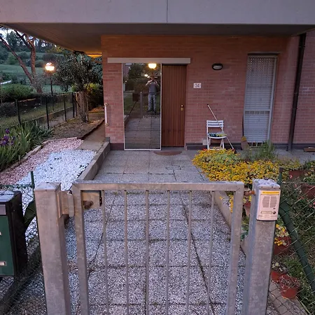 La Casa Di Mirco F1 بيت ضيافة إيمولا